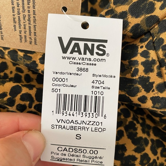 Size. Small VANS skirt. Never worn - Picture 3 of 4